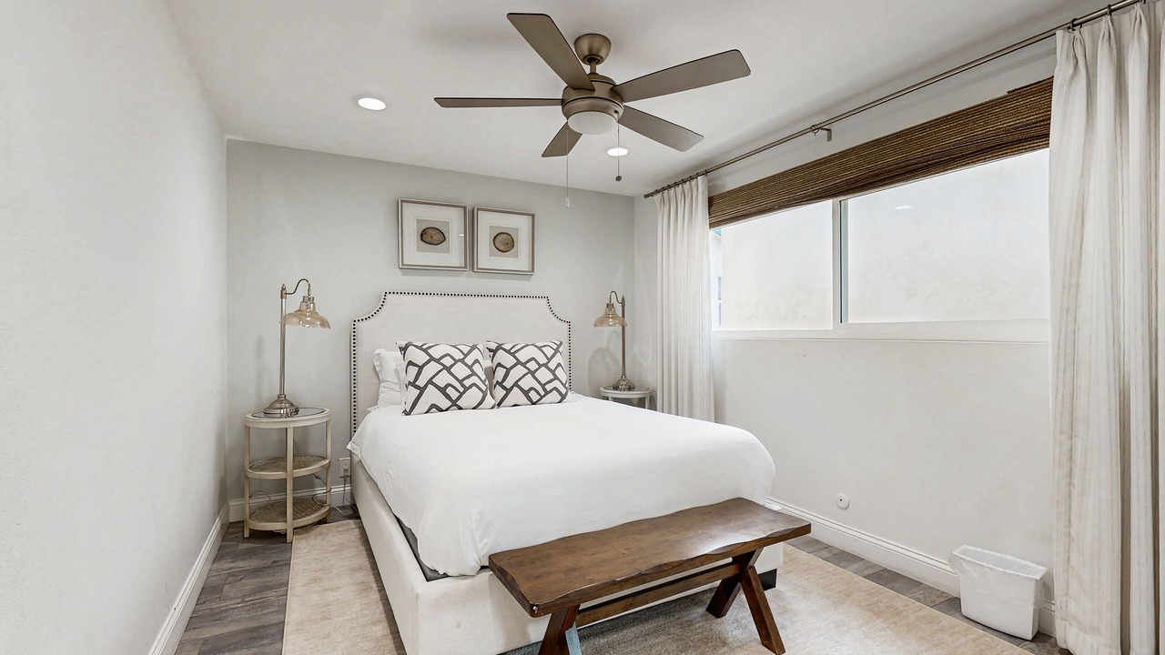 Photo of Bedroom in Balboa Island