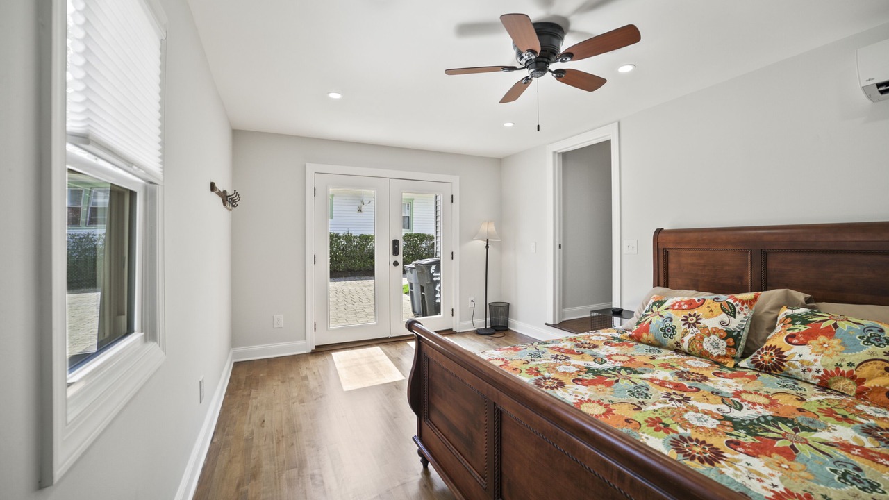 Photo of Bedroom in Wall