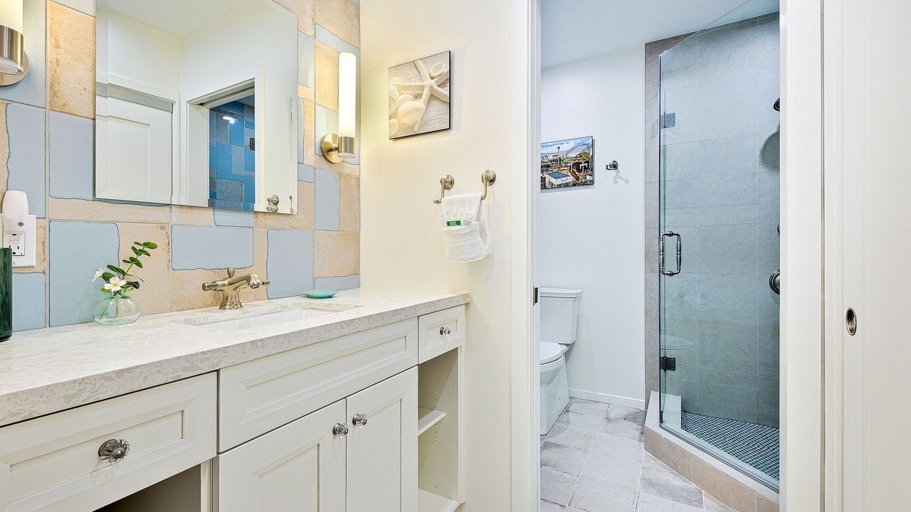 Photo of Bathroom in South Mission Beach