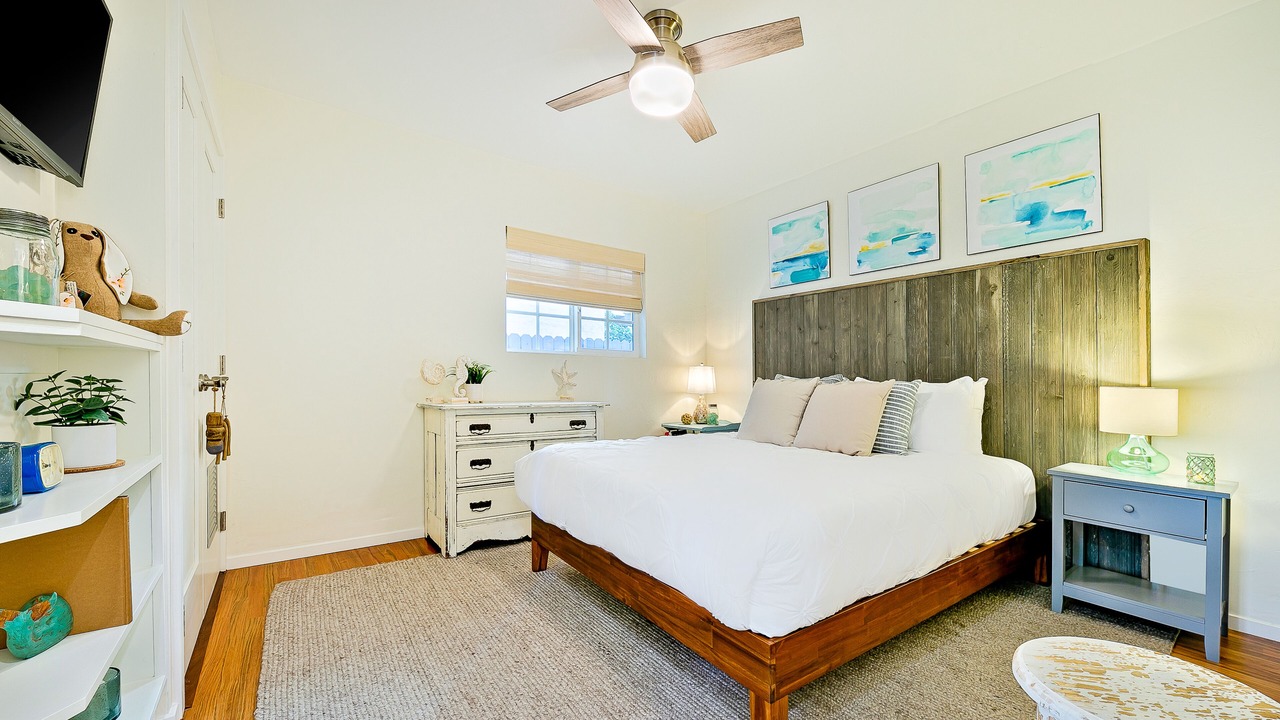 Photo of Bedroom in South Mission Beach
