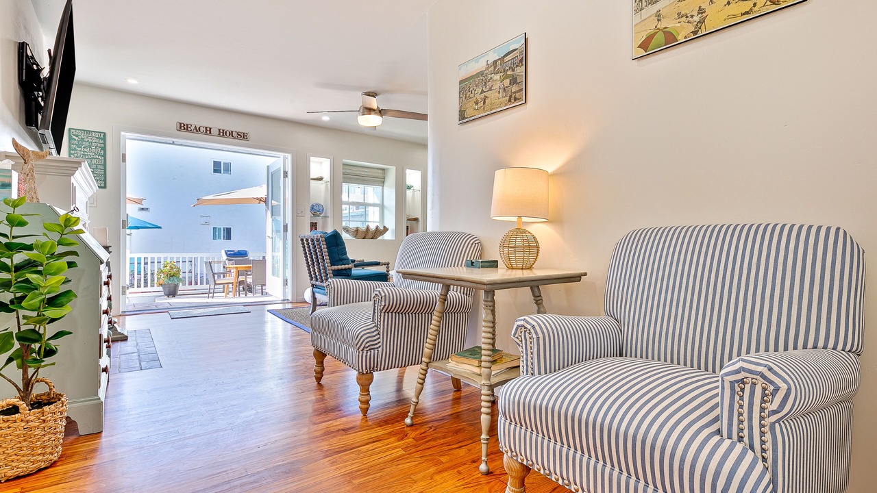 Photo of Livingroom in South Mission Beach