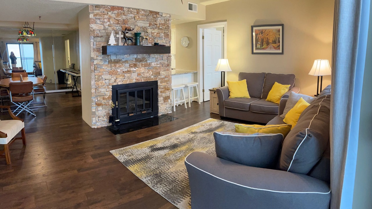 Photo of Livingroom in Seven Devils