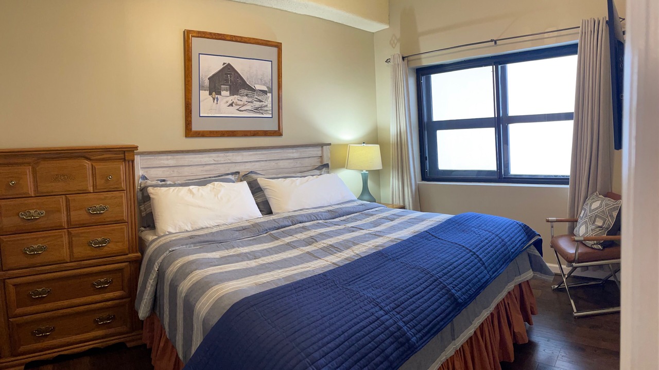 Photo of Bedroom in Seven Devils