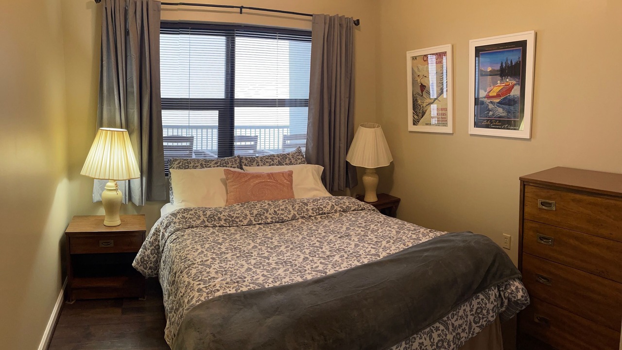Photo of Bedroom in Seven Devils