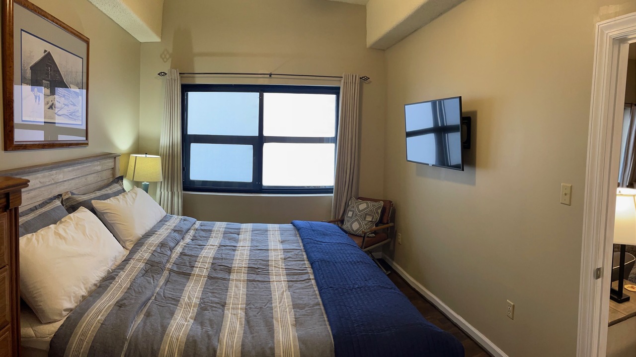 Photo of Bedroom in Seven Devils