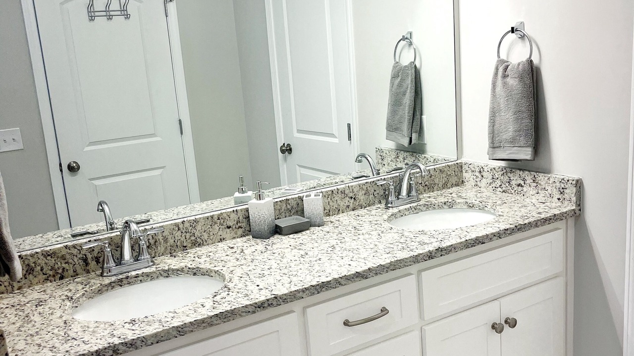 Photo of Bathroom in Tuscaloosa