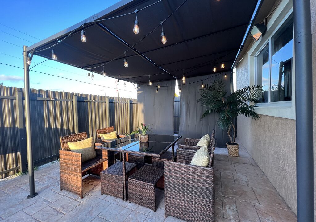 Photo of Outdoor in Tamiami