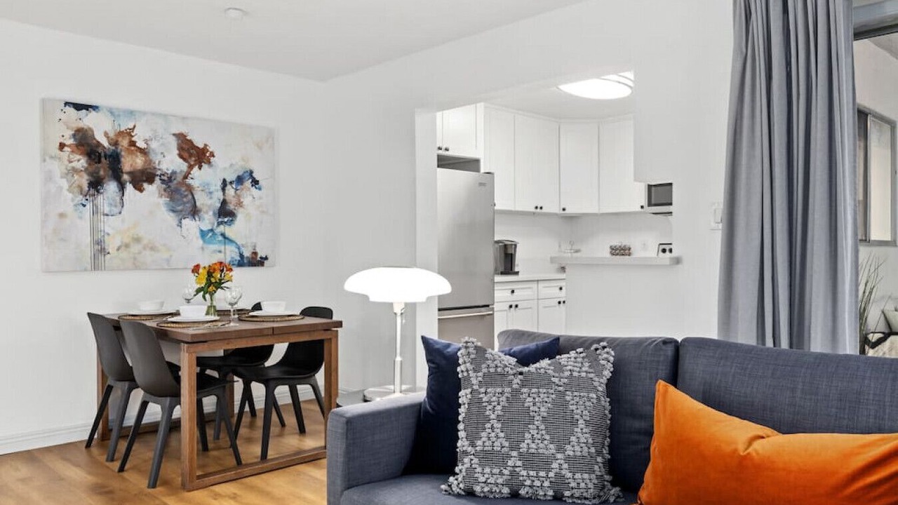Photo of Livingroom in Alamitos Beach