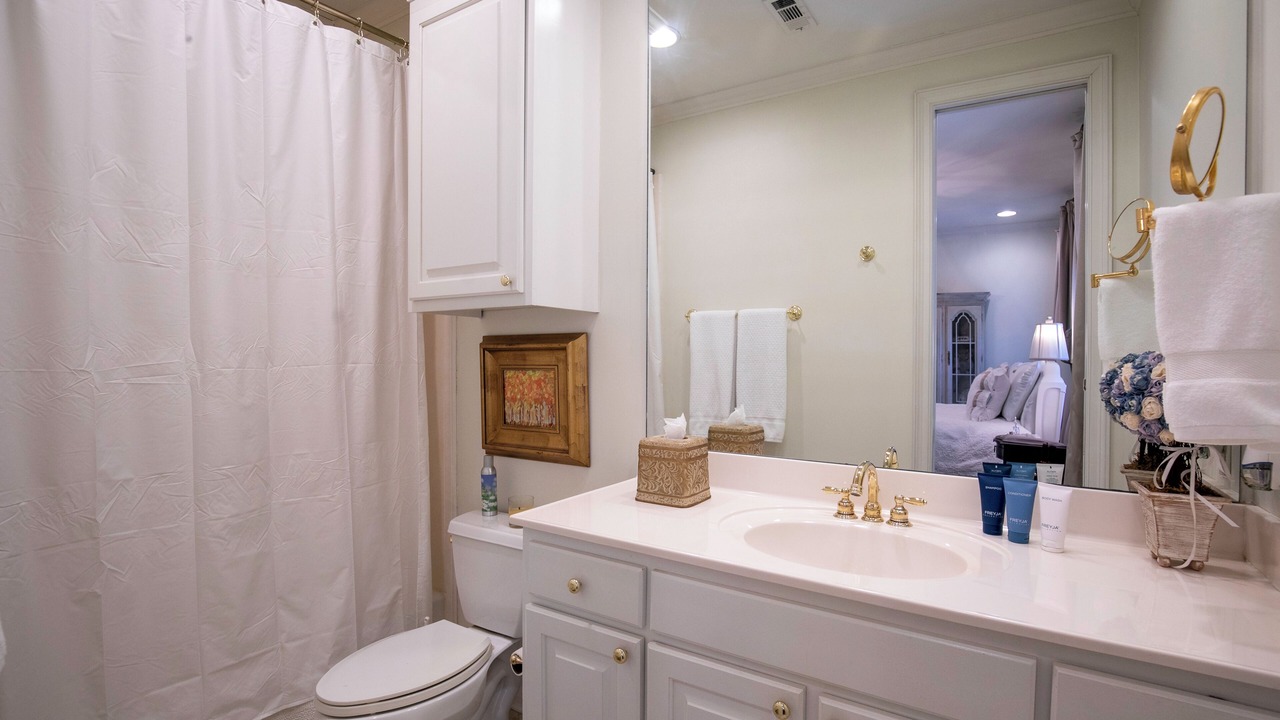Photo of Bathroom in Oxford