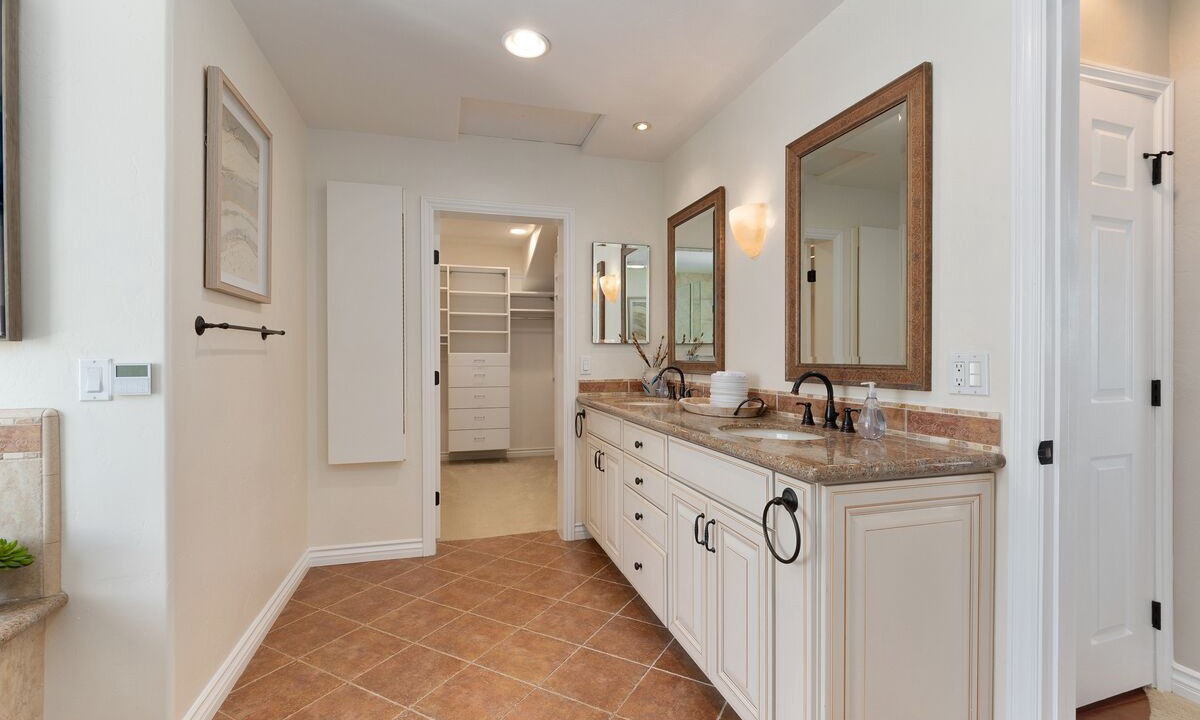 Photo of Bathroom in Sunset Cliffs