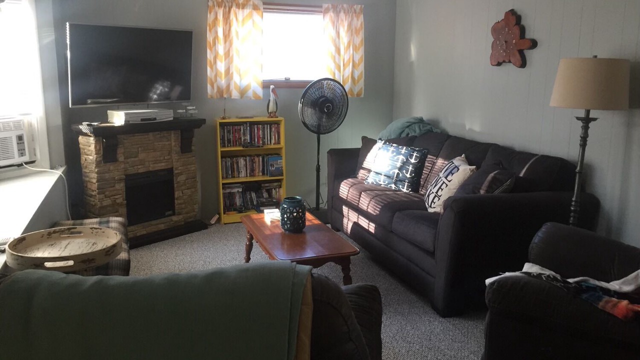Photo of Livingroom in Mayville
