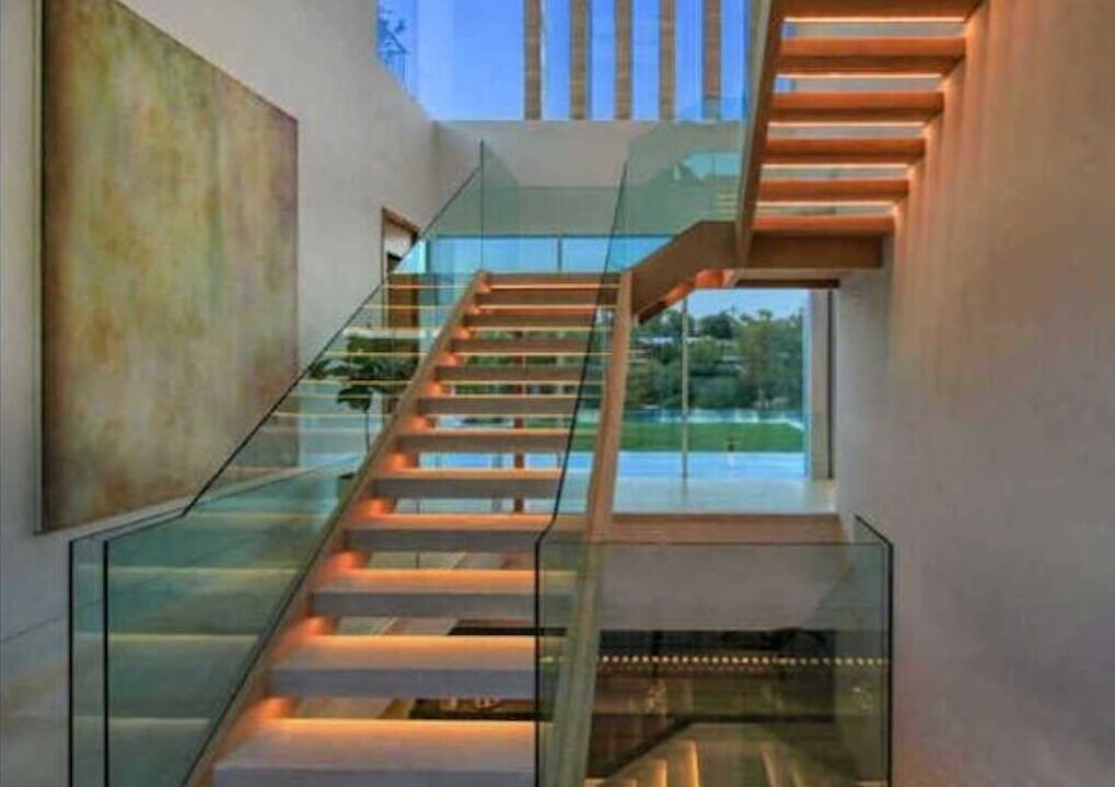 Photo of Others in Bel Air