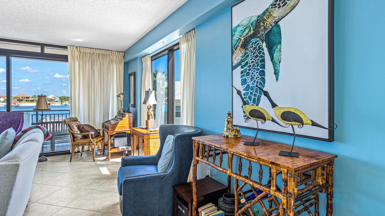 Photo of Livingroom in Orange Beach East