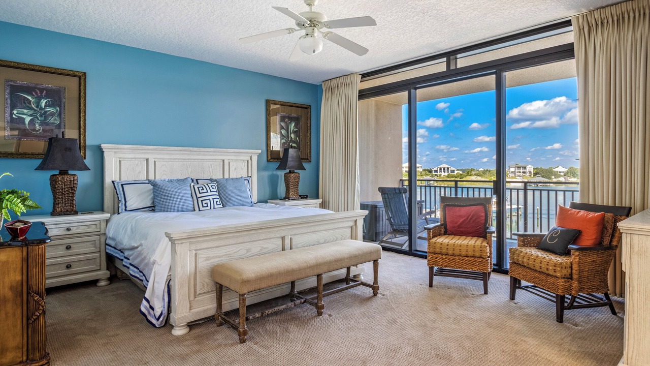 Photo of Bedroom in Orange Beach East