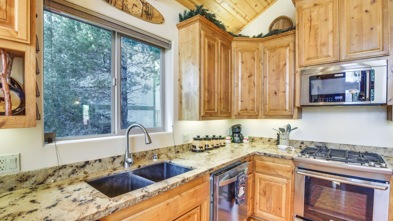 Photo of Kitchen in Big Bear City