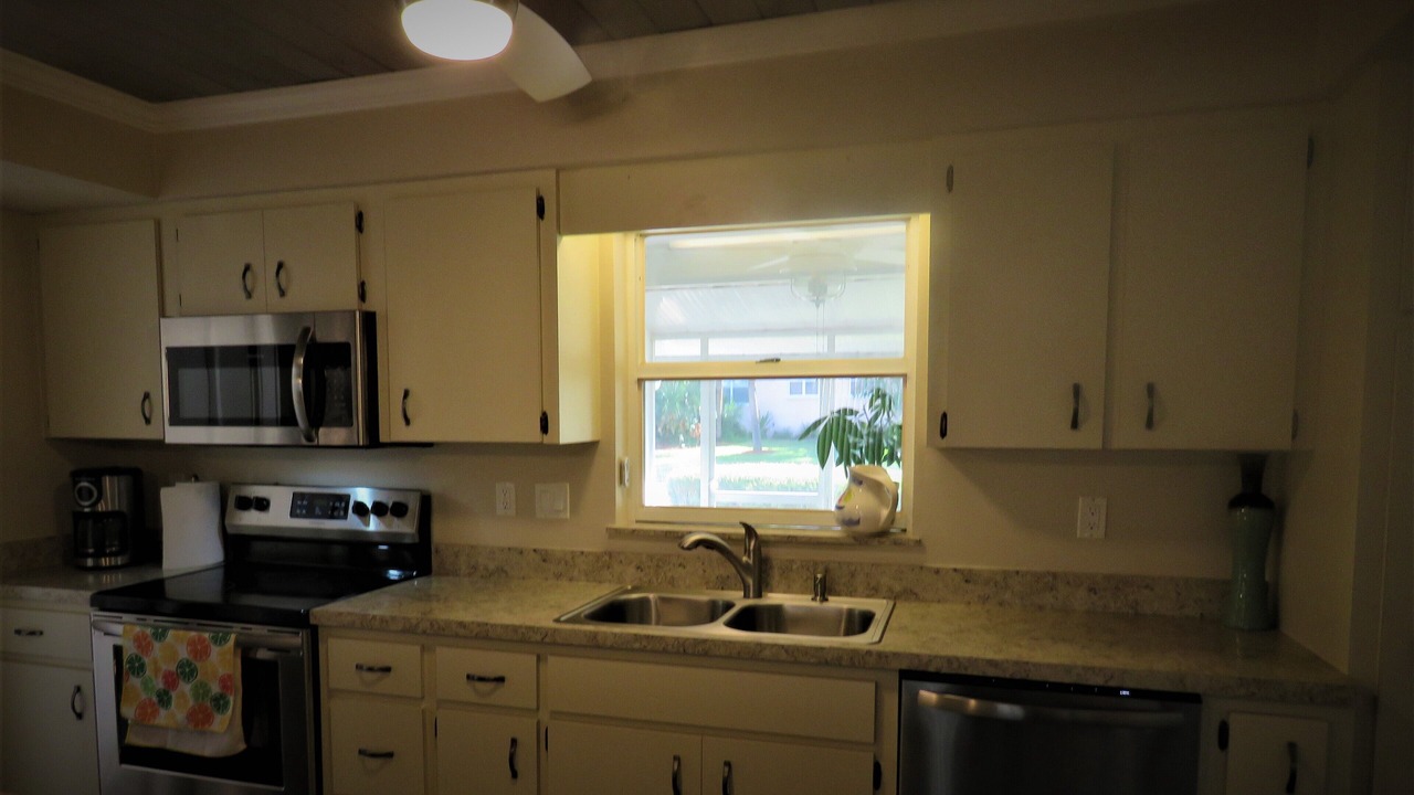 Photo of Kitchen in Golden Beach