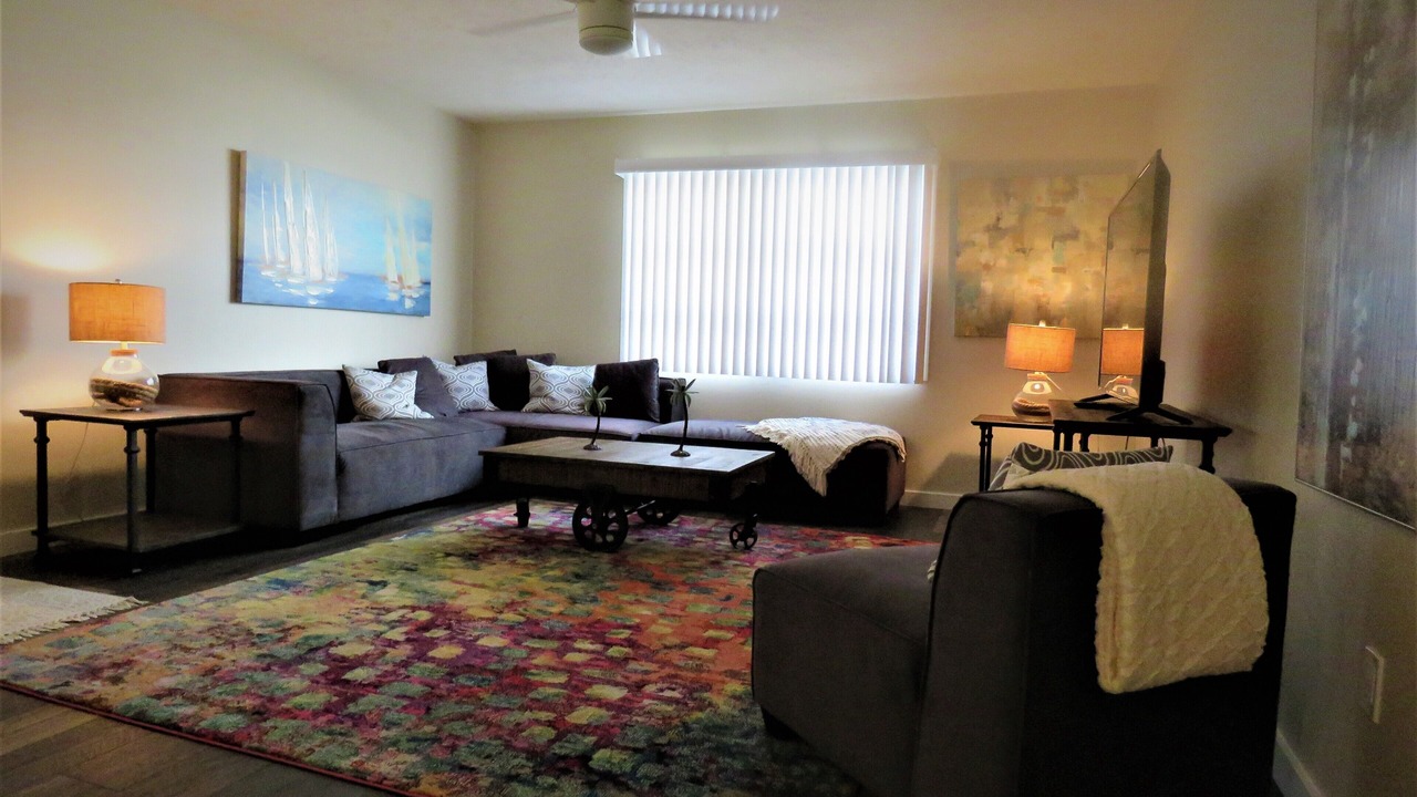 Photo of Livingroom in Golden Beach