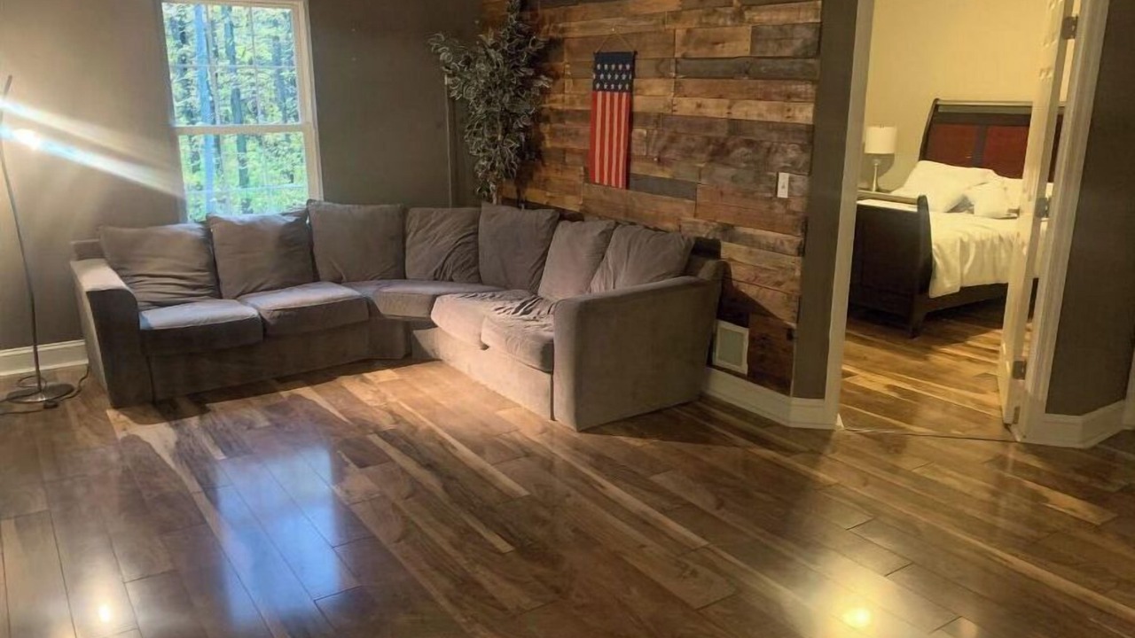 Photo of Livingroom in Erie