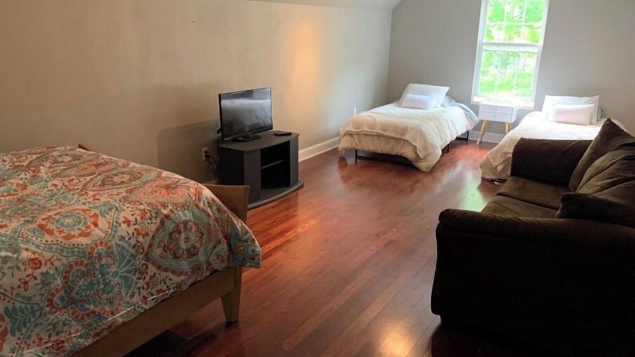 Photo of Bedroom in Erie