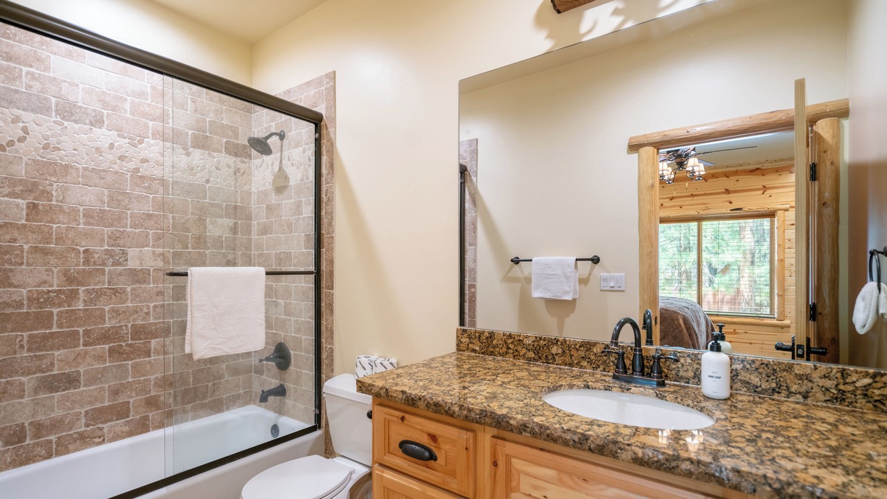 Photo of Bathroom in Summit Estates