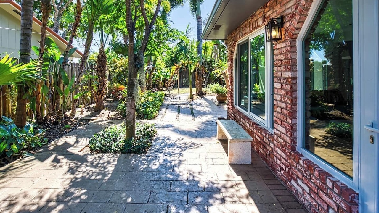 Photo of Outdoor in Wilton Manors