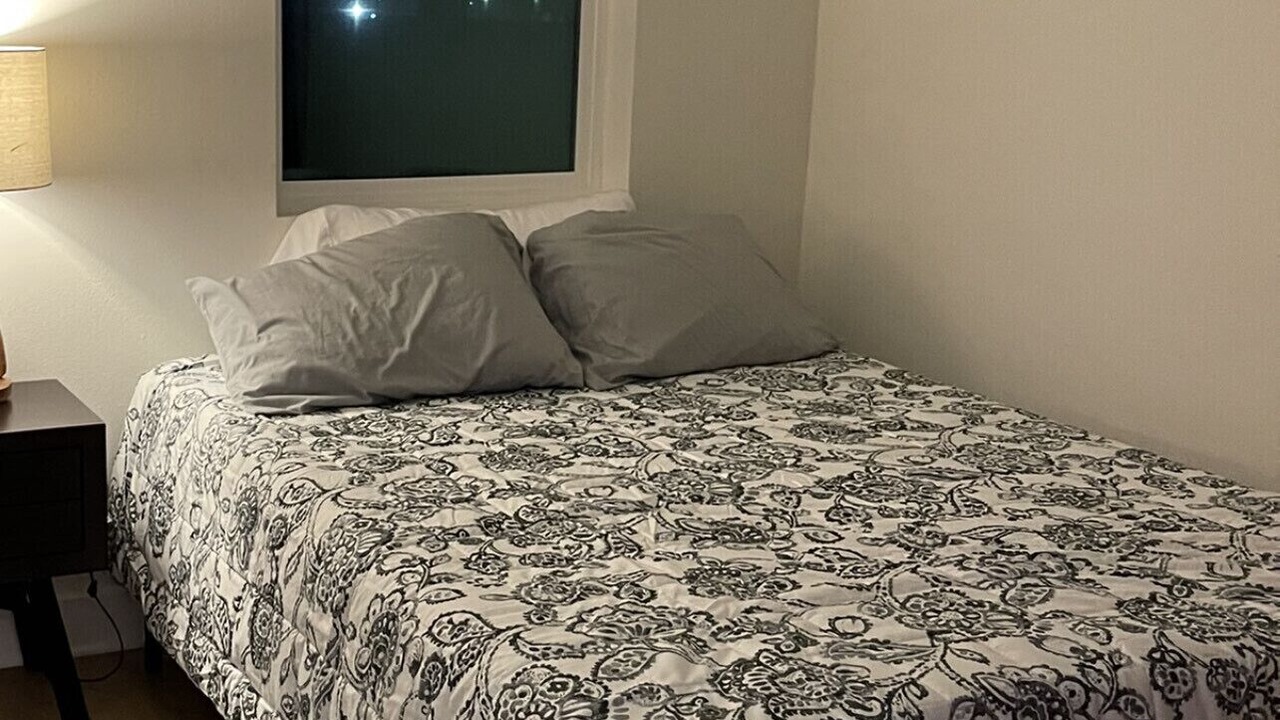 Photo of Bedroom in Platinum Triangle