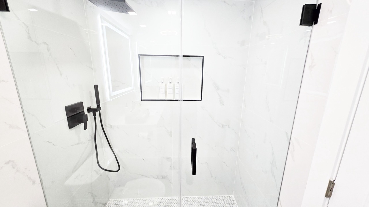 Photo of Bathroom in Galt Mile