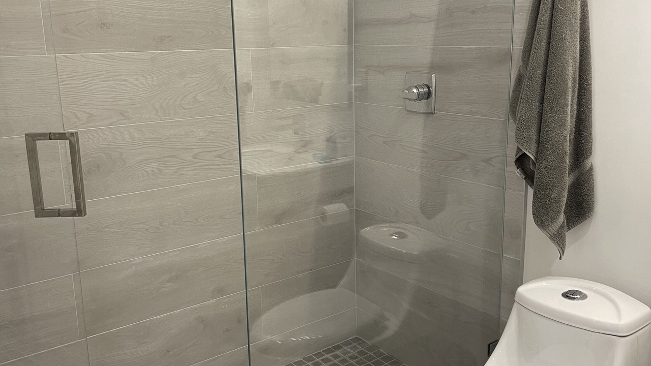 Photo of Bathroom in Central Fort Lauderdale