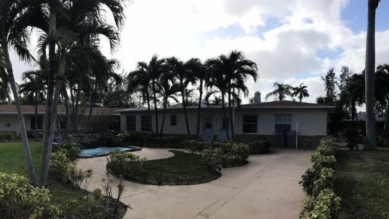 Photo of Outdoor in Santa Barbara Estates