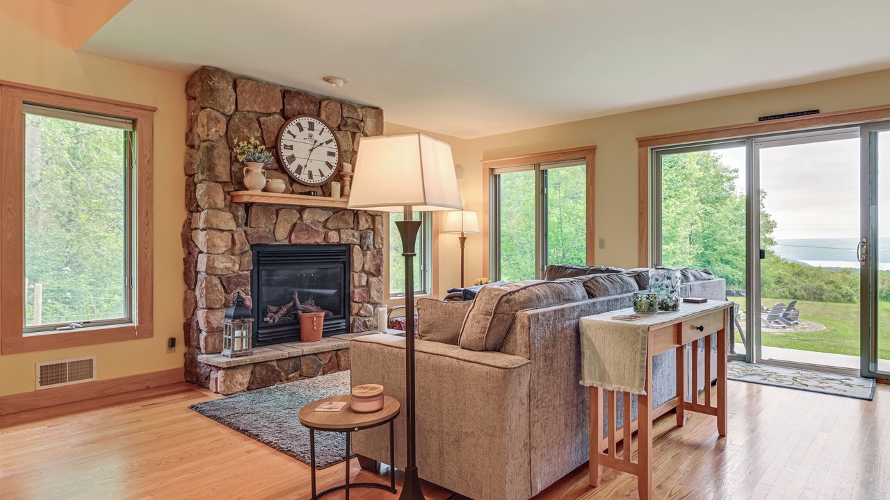 Photo of Bedroom in Hammondsport