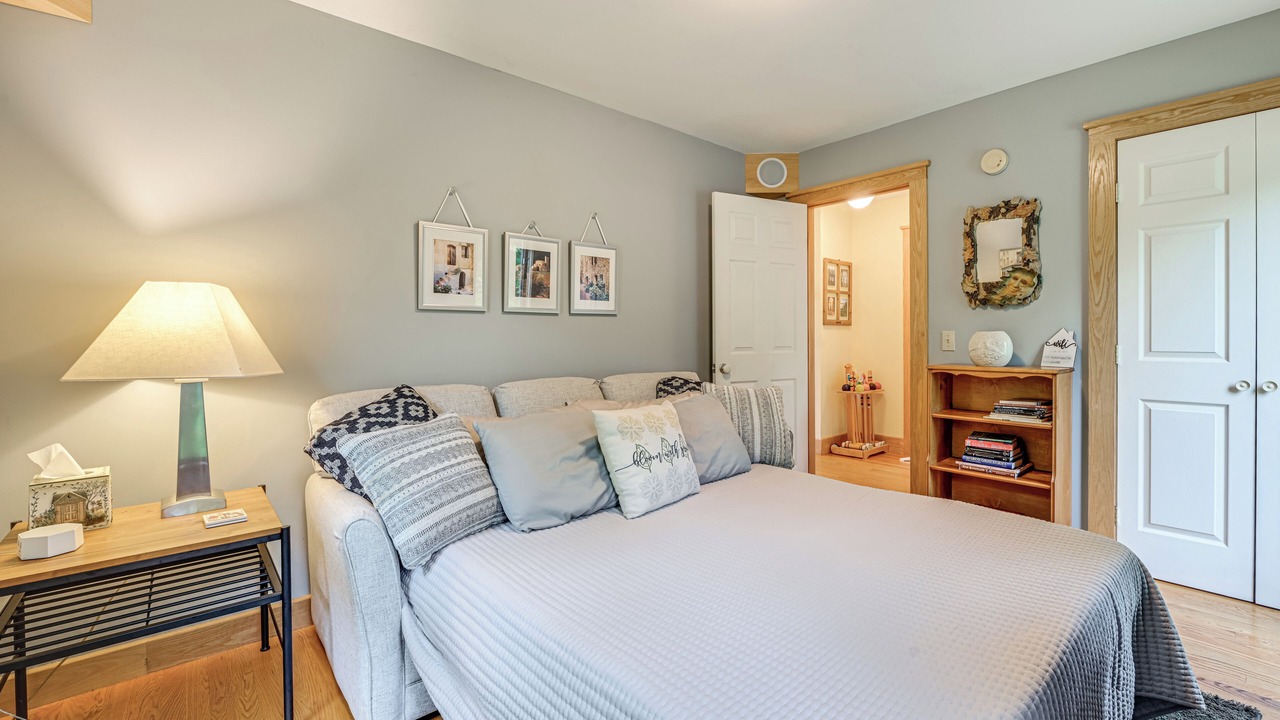 Photo of Bedroom in Hammondsport