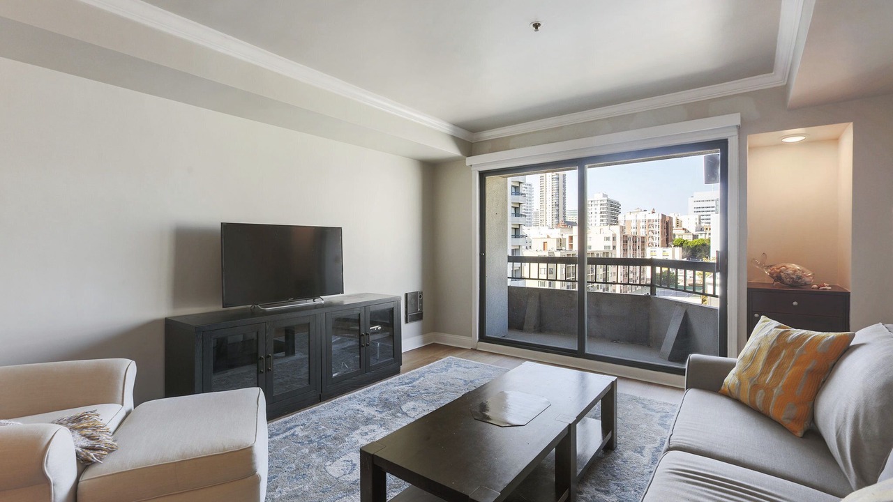 Photo of Livingroom in Civic Center