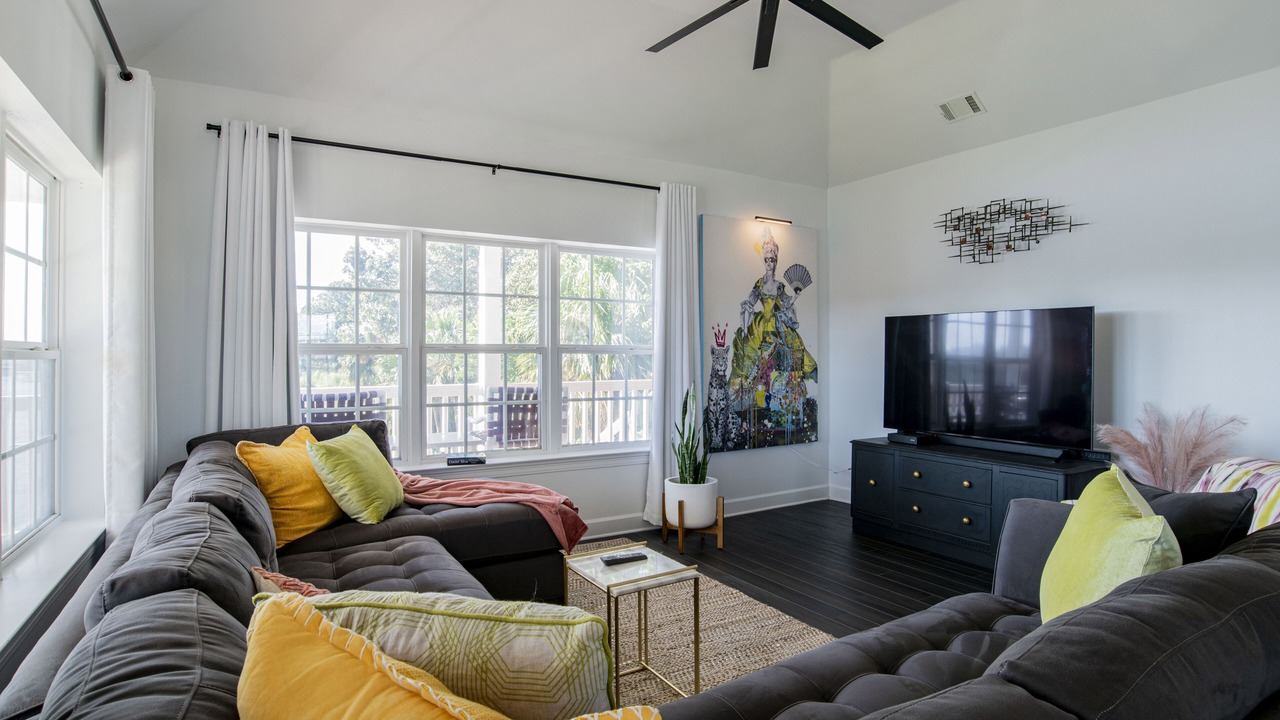 Photo of Livingroom in Southeast Pensacola