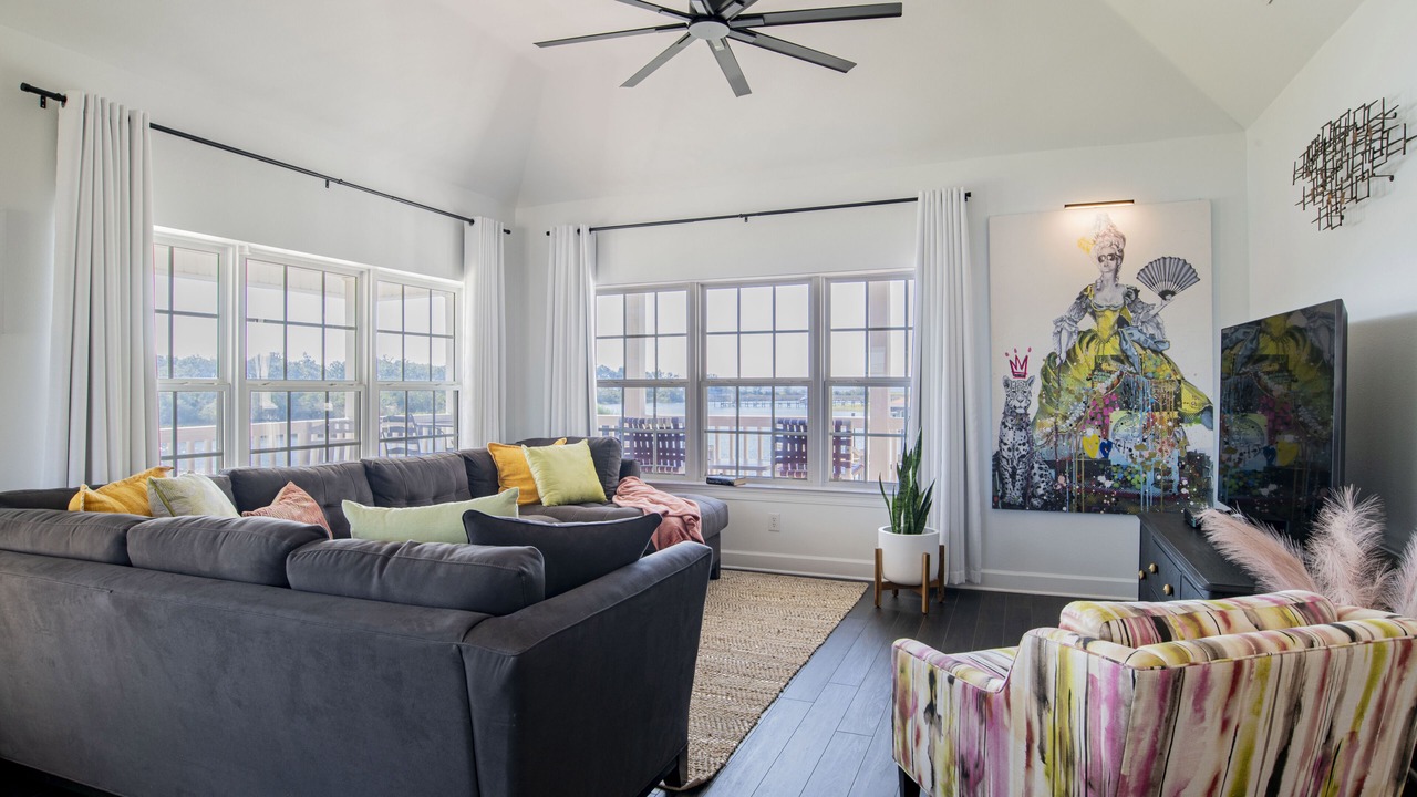 Photo of Livingroom in Southeast Pensacola