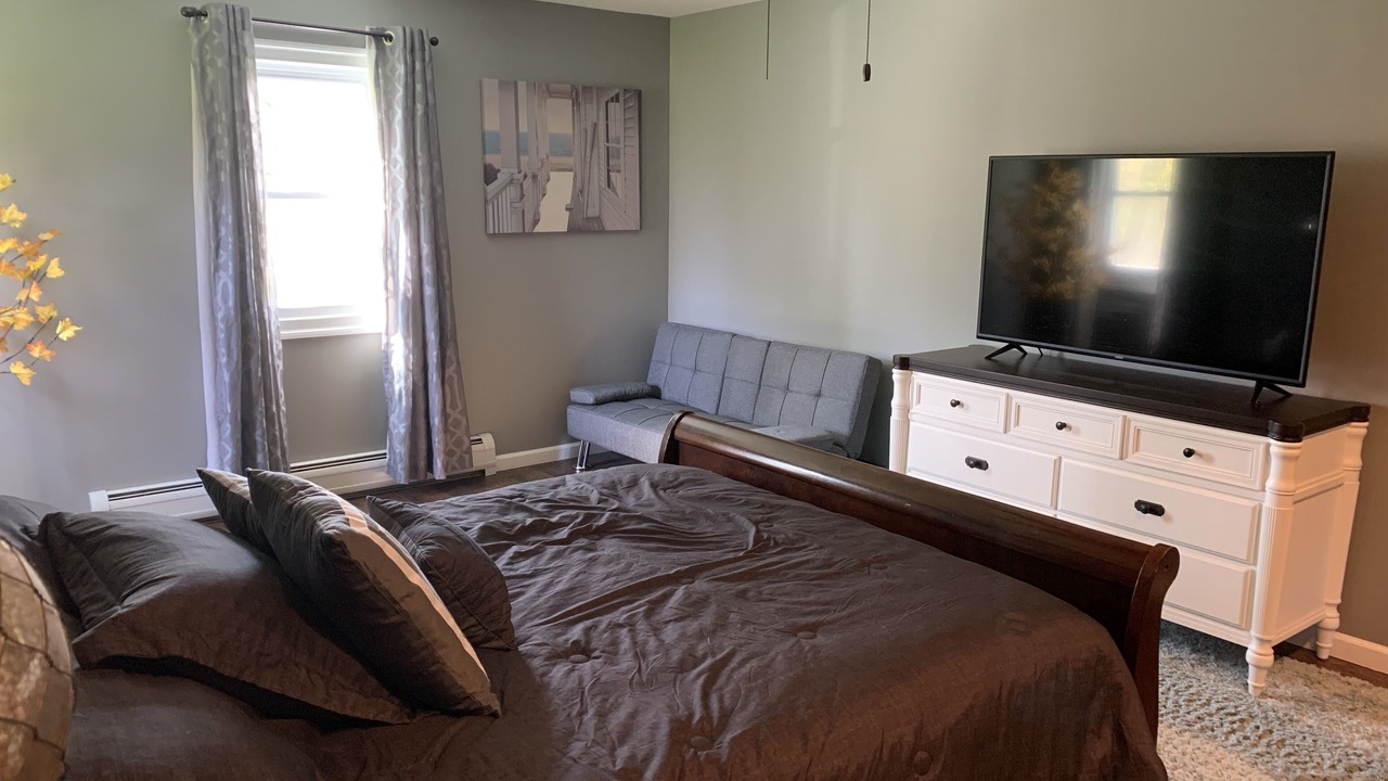 Photo of Bedroom in East Palmyra