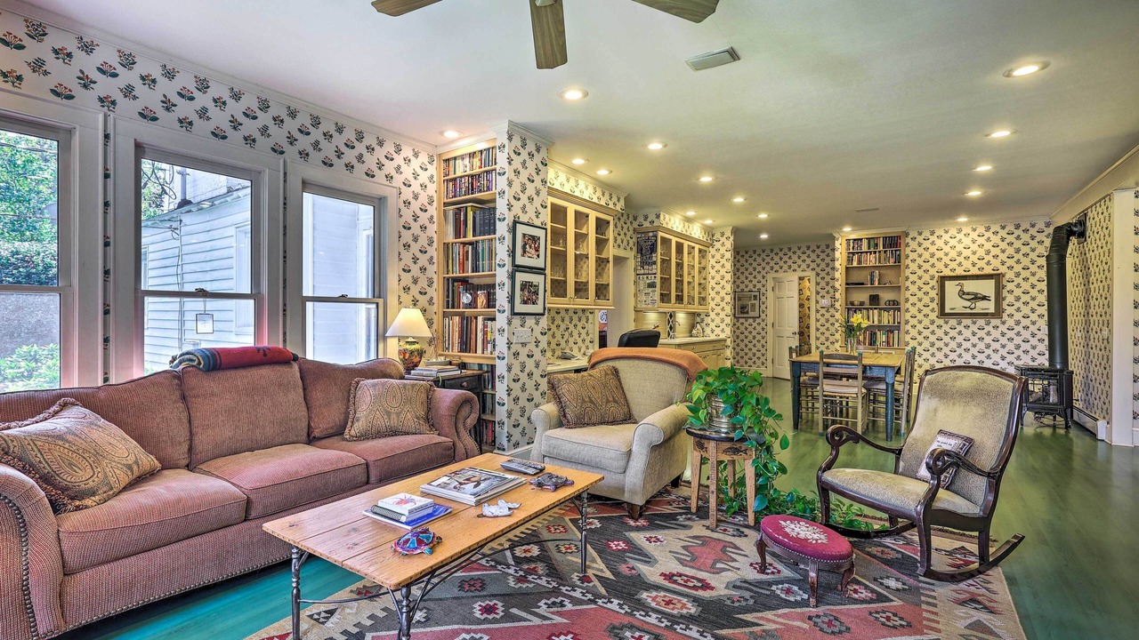 Photo of Bedroom in Jonesville
