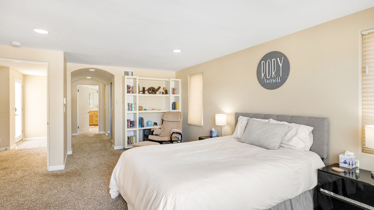 Photo of Bedroom in Hollywood Beach
