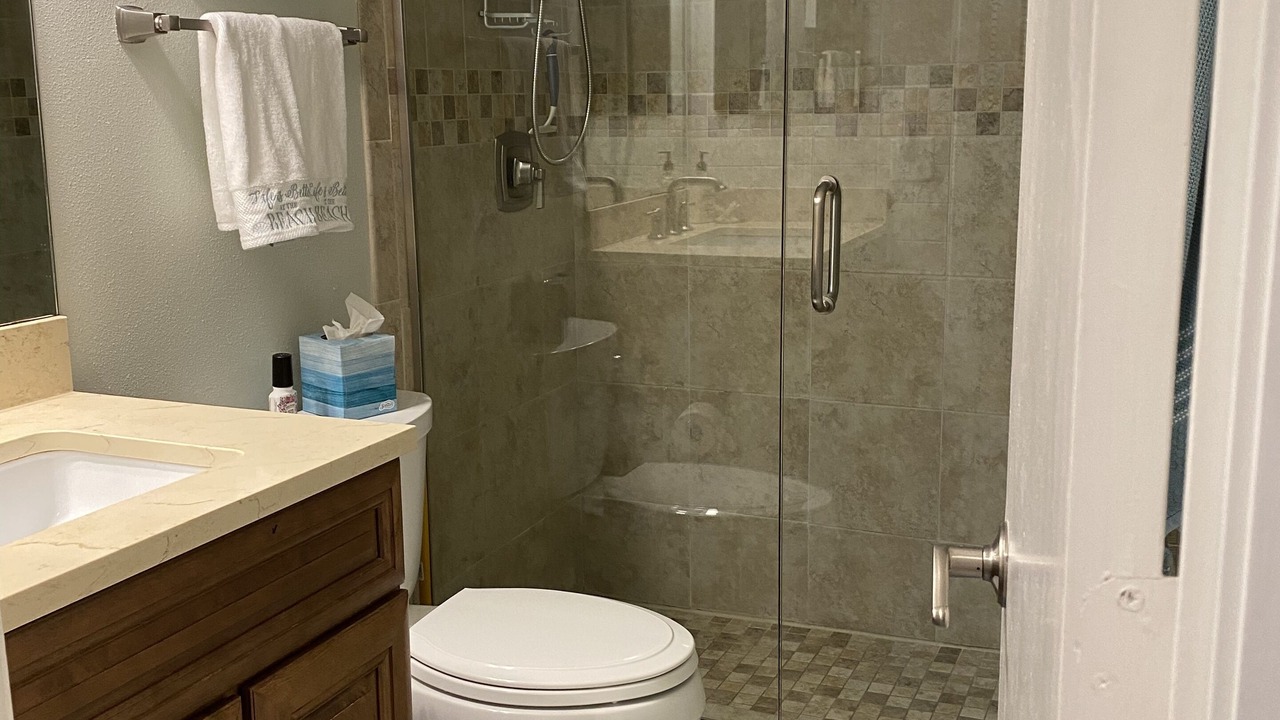 Photo of Bathroom in Golden Beach