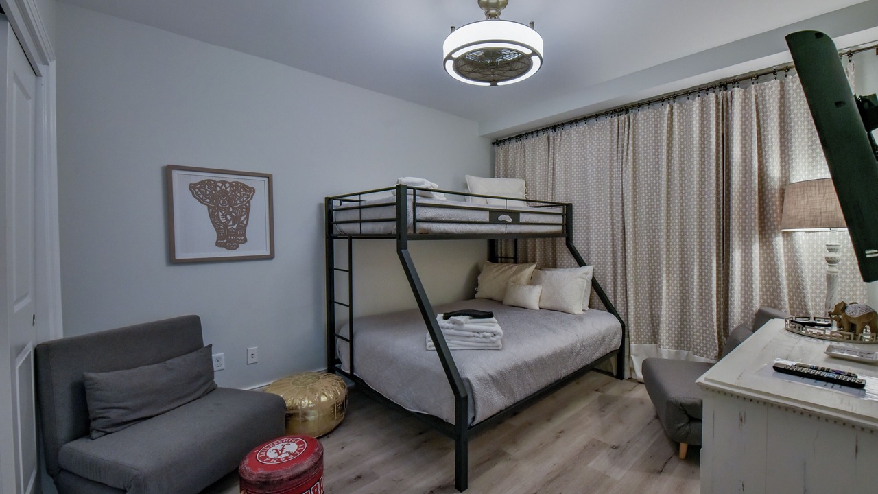 Photo of Bedroom in Tuscaloosa