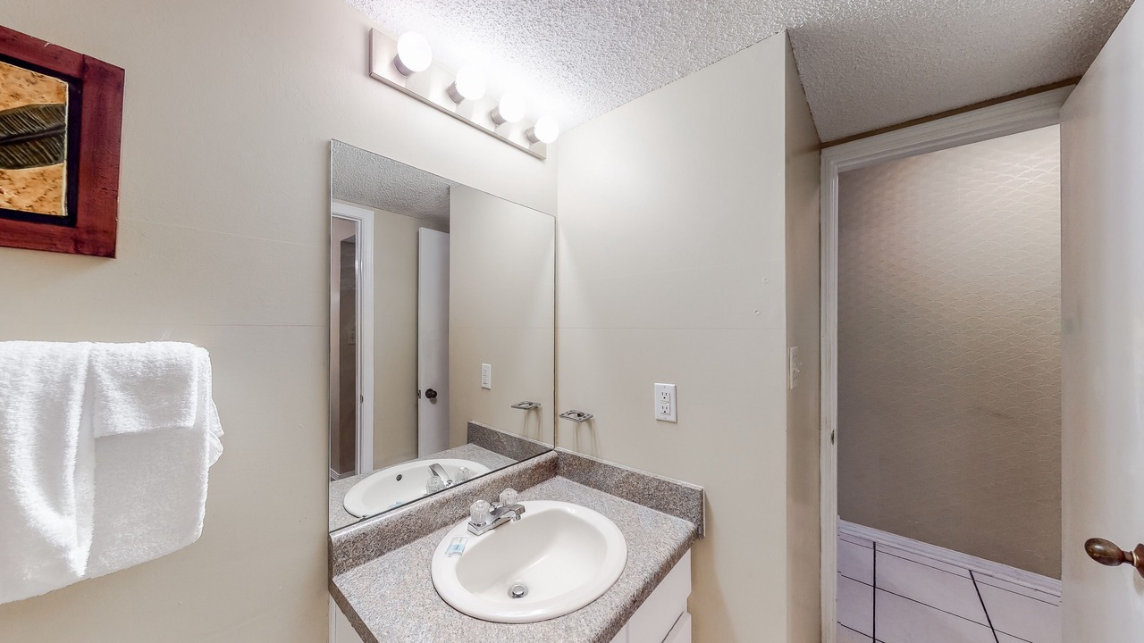 Photo of Bathroom in Orange Beach