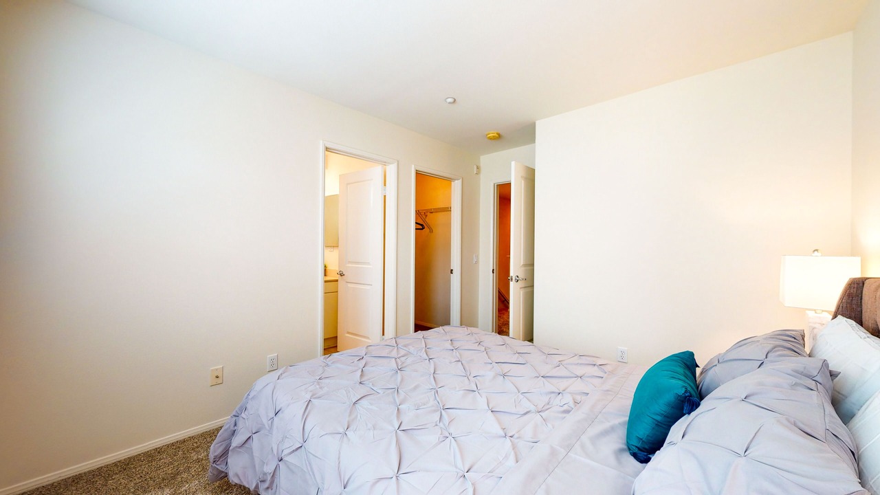 Photo of Bedroom in Anaheim Resort