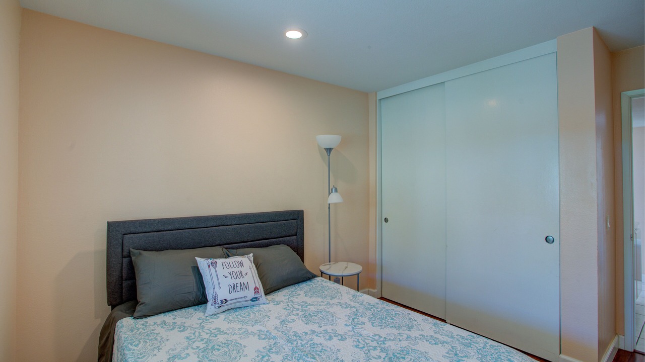 Photo of Bedroom in Montebello