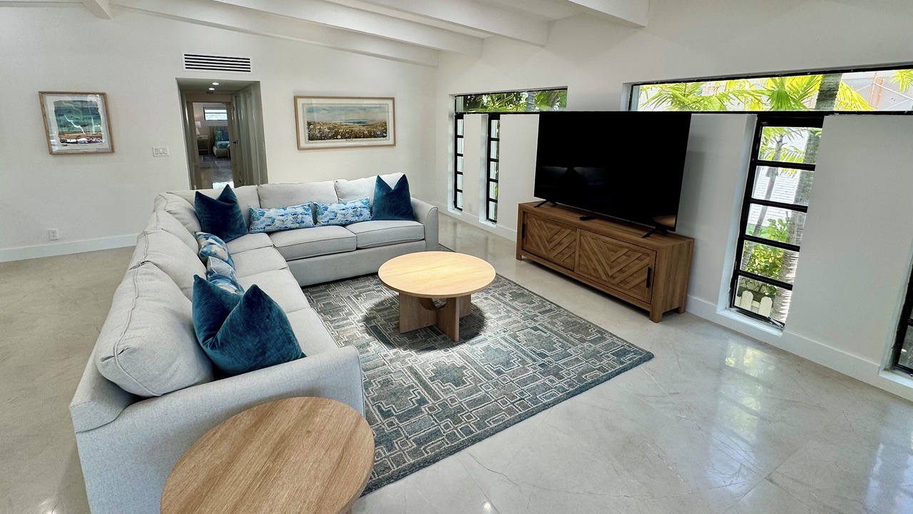 Photo of Livingroom in Hendricks and Venice Isles
