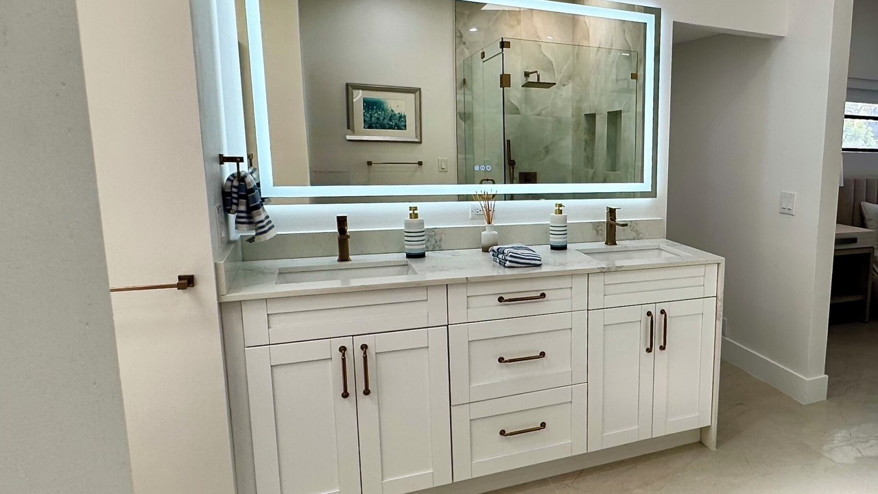 Photo of Bathroom in Hendricks and Venice Isles