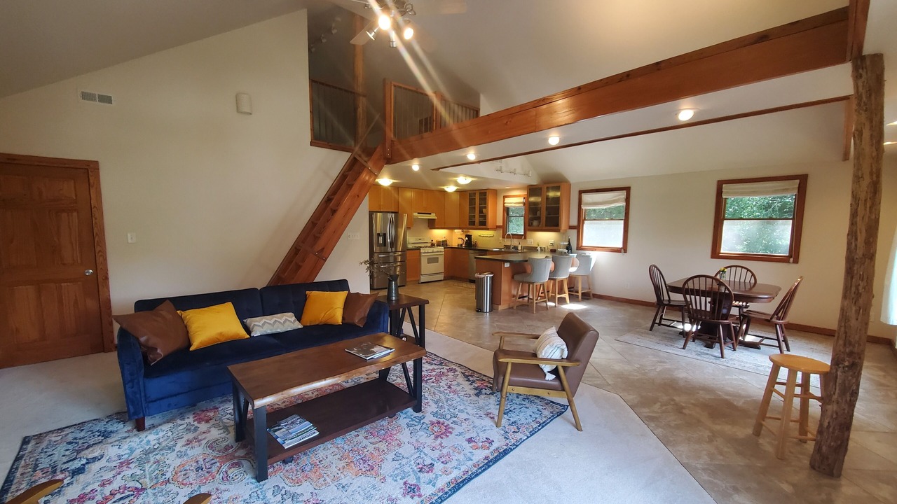 Photo of Livingroom in Pittsboro