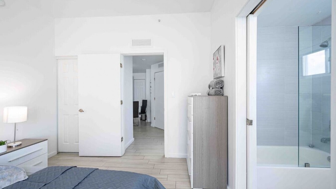 Photo of Bedroom in Midtown