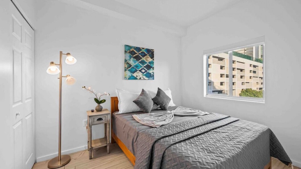 Photo of Bedroom in Midtown