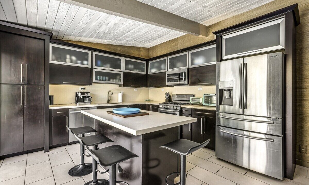 Photo of Kitchen in Racquet Club Estates