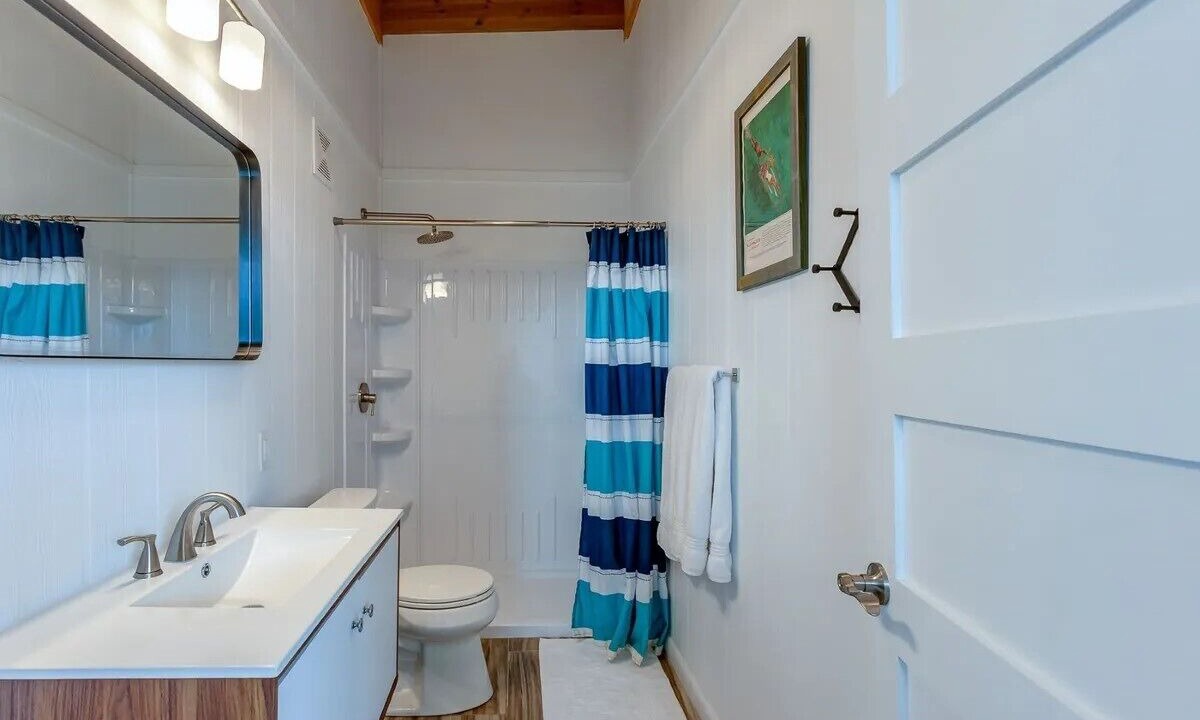 Photo of Bathroom in Great Guana Cay
