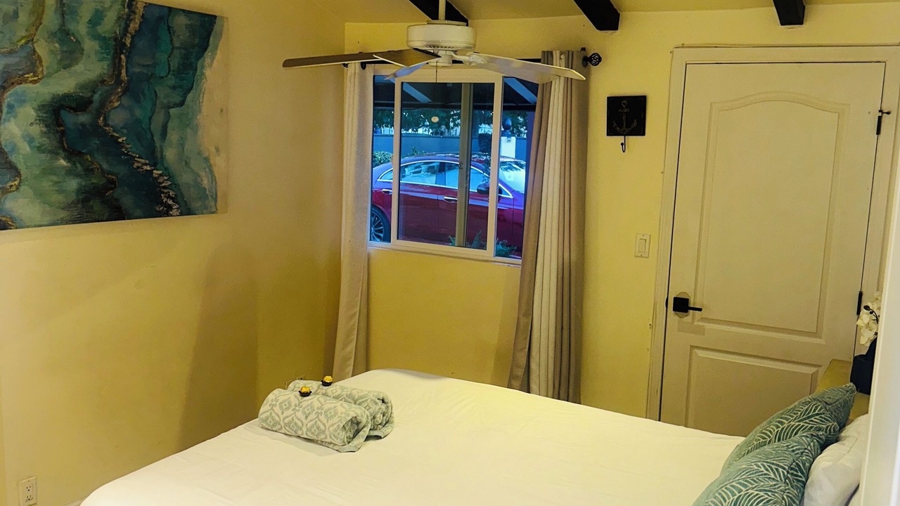 Photo of Bedroom in Woodland Hills